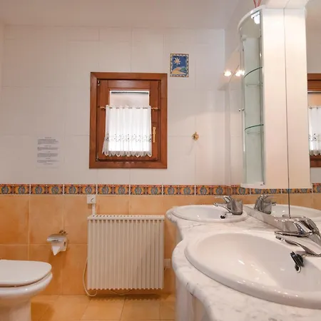 Castillo Вилла Бениса